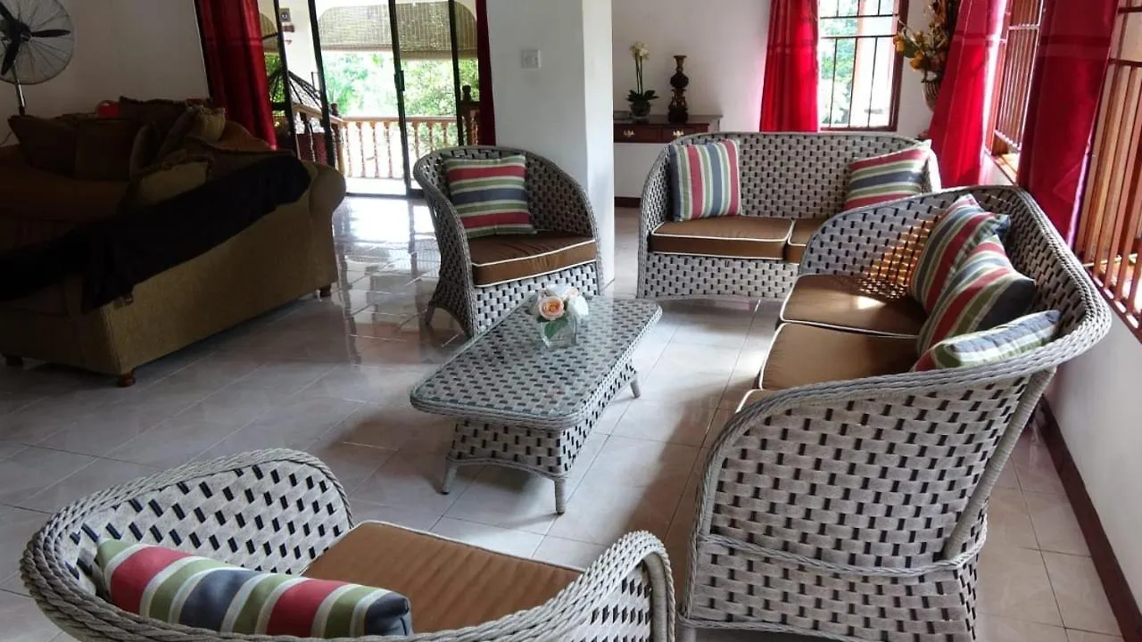 Villa Elilia'S Haven Beau Vallon  Ferienhaus